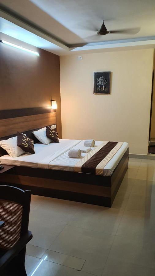 S4 Residency Hotel Chennai Exterior photo
