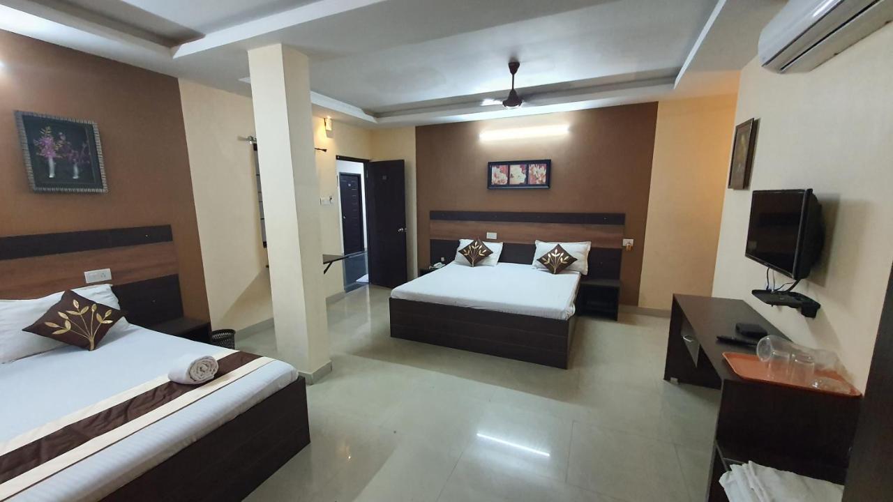 S4 Residency Hotel Chennai Exterior photo