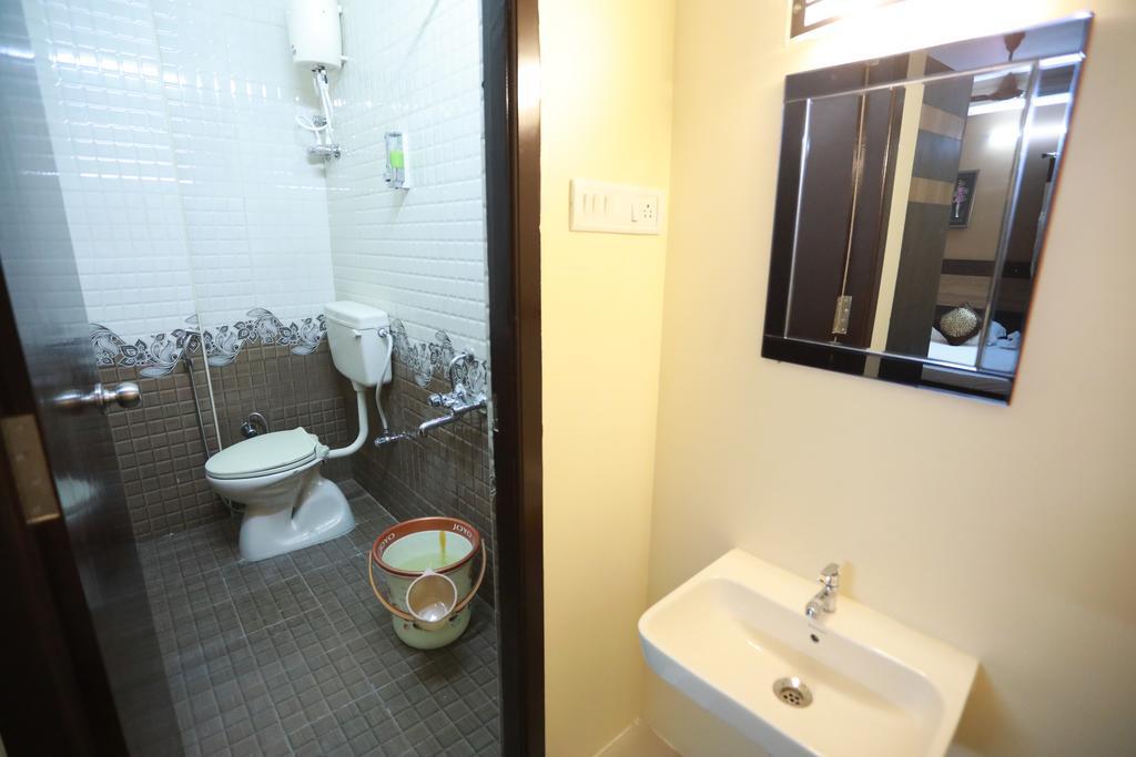 S4 Residency Hotel Chennai Exterior photo