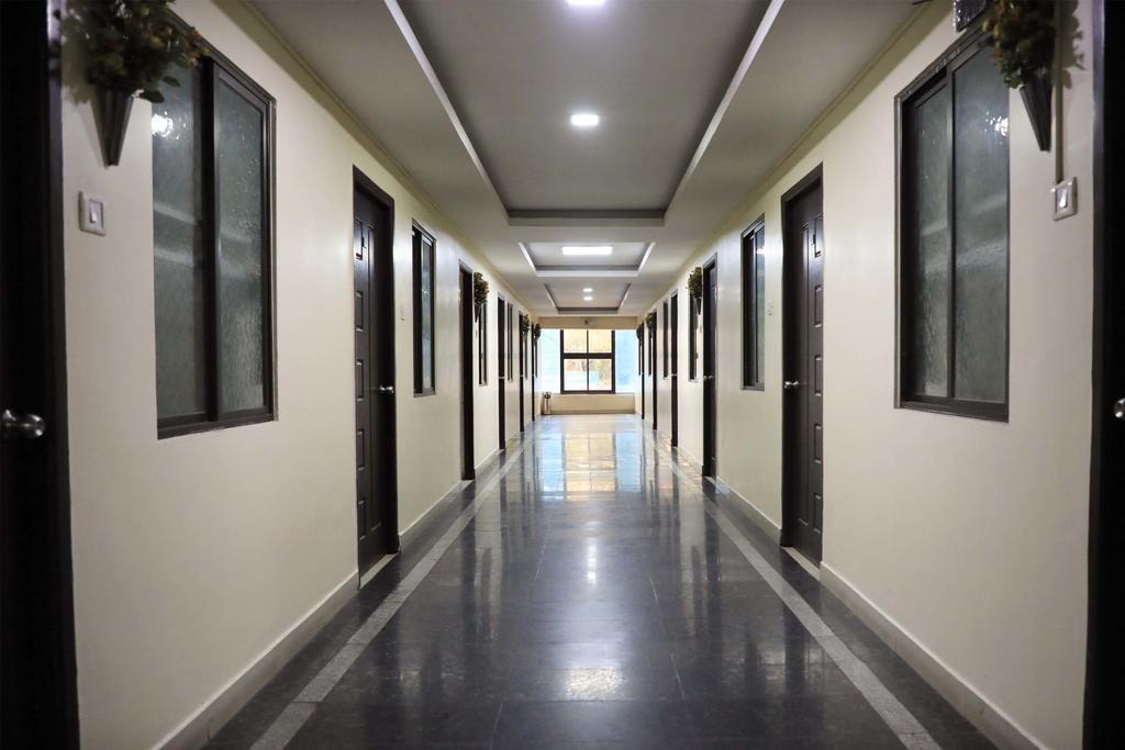 S4 Residency Hotel Chennai Exterior photo